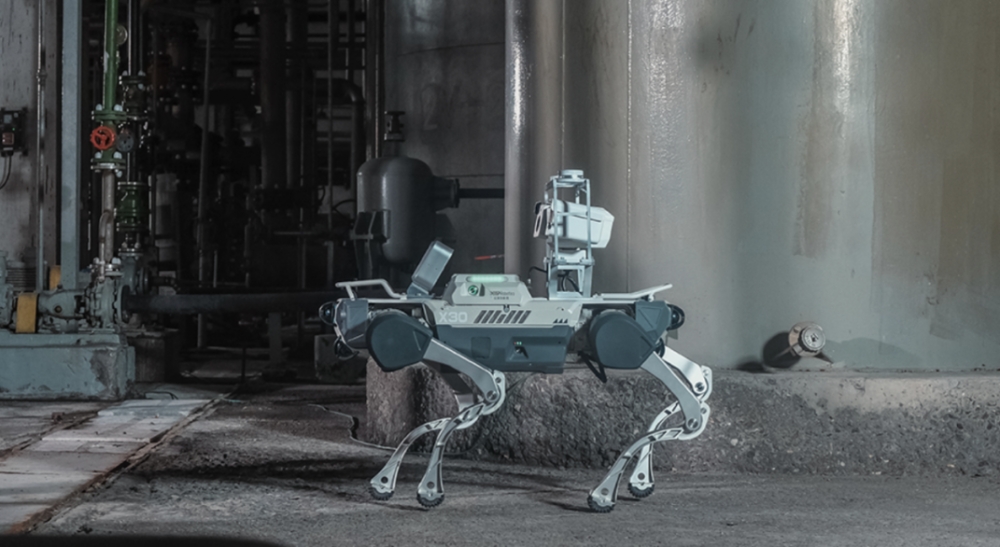 智能机器人领域新品：机器狗使用复合运动电缆